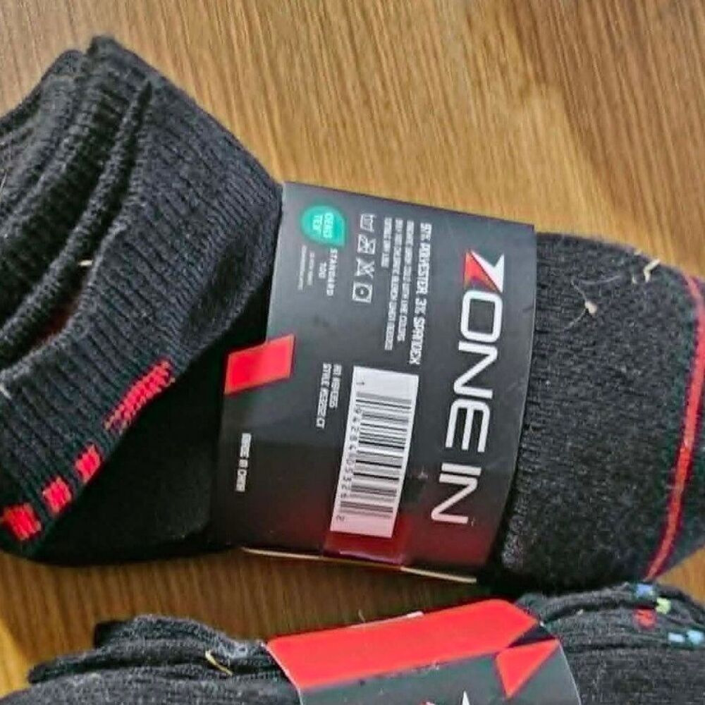 Zone In Boys Quarter Socks 6 Pack Size 4-8 Black Cushioned Athletic Crew NWT